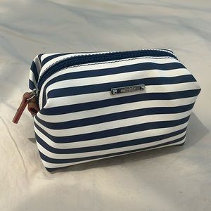 Stella and Dot cosmetic pouch